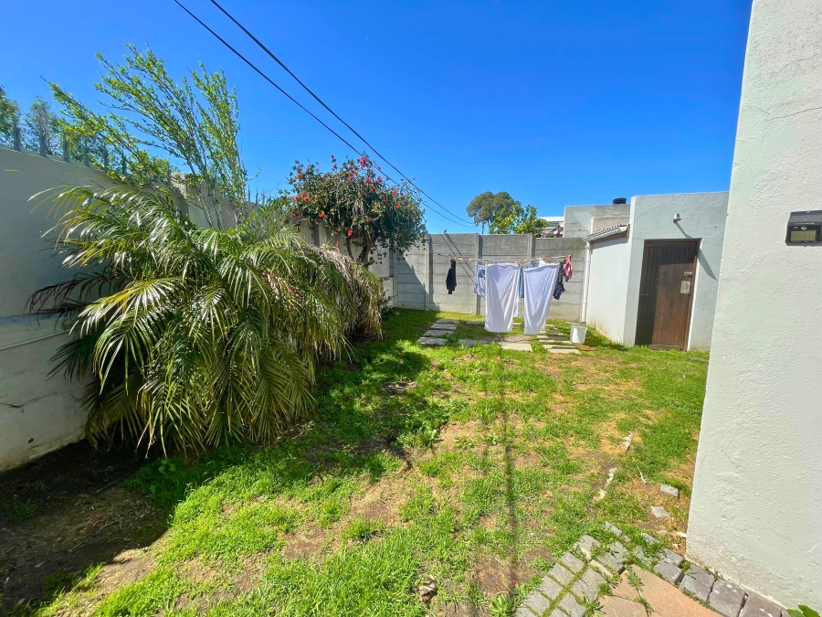 To Let 4 Bedroom Property for Rent in Langeberg Village Western Cape